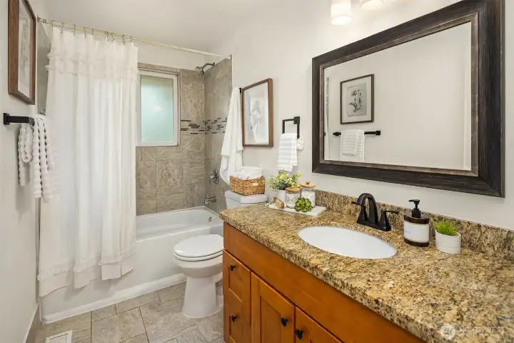 Main Floor Bath Main Floor Bath