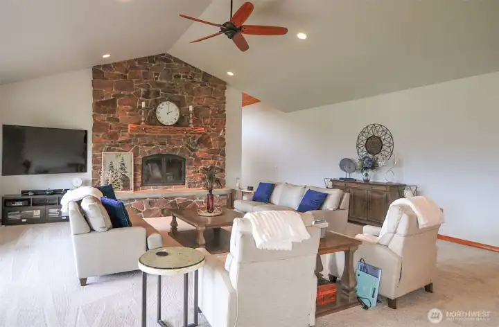LIVING AREA WITH STONE FIREPLACE