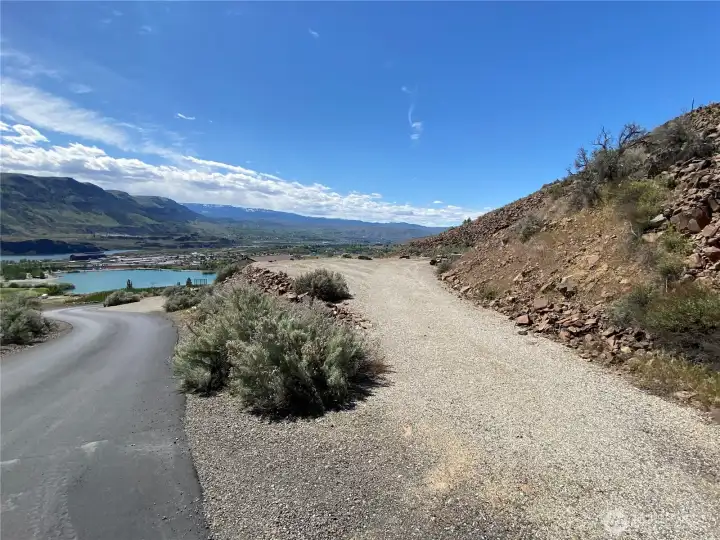 DRIVWAY AND EXTRA PARKING