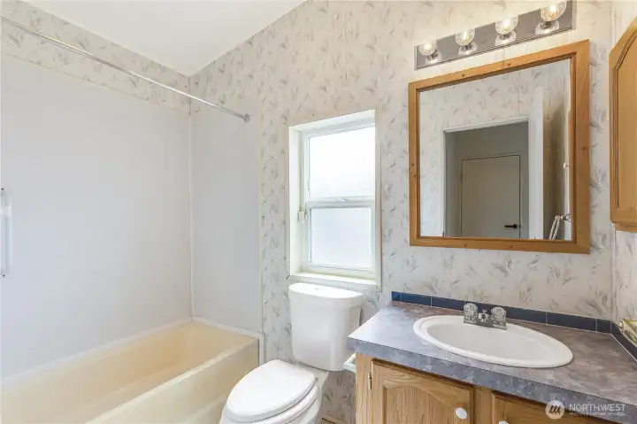 Main full bath.