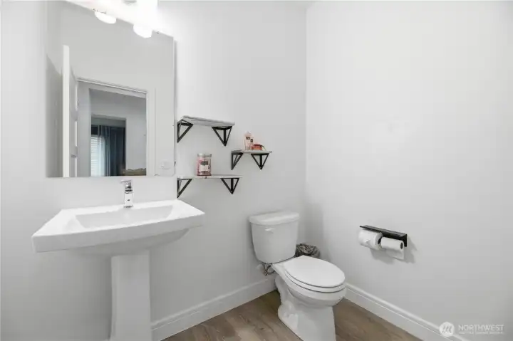 ~Downstairs 1/2 Bathroom~