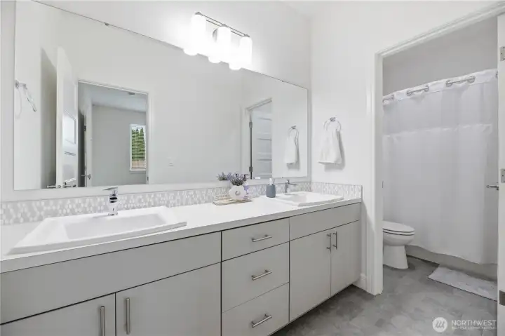 ~Downstairs Bathroom in Bedroom #5~