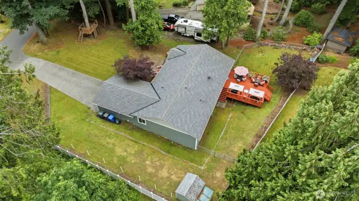 Lovely large lot with plenty of privacy Lovely large lot with plenty of privacy