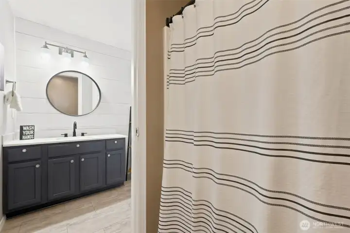 Hall Bath w/ separate closed off tub & toilet area. Perfect for kids & teenagers Hall Bath w/ separate closed off tub & toilet area. Perfect for kids & teenagers