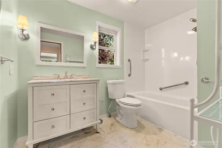 Updated mainfloor bathroom. Updated mainfloor bathroom.