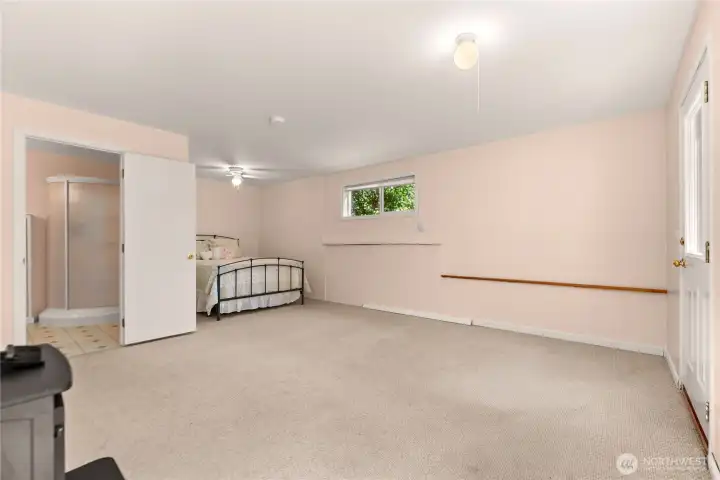Versatile bonus room offers endless possibilities. Versatile bonus room offers endless possibilities.