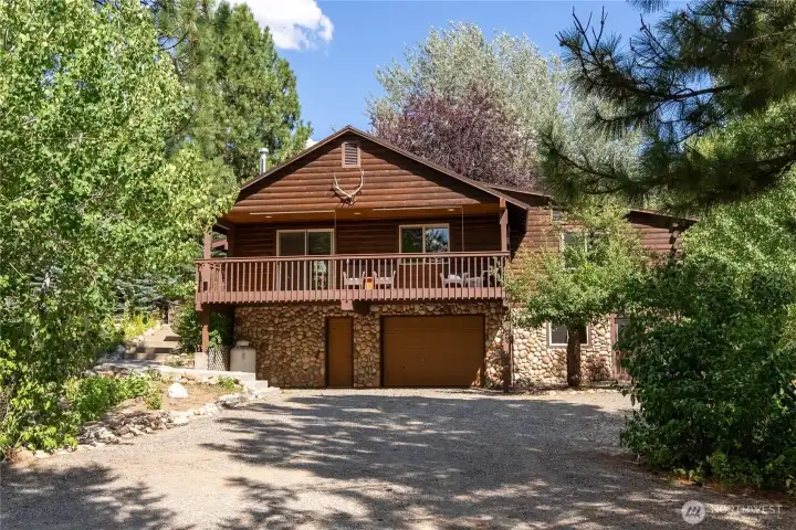 Another view of this lovingly maintained country property just minutes from Winthrop. Another view of this lovingly maintained country property just minutes from Winthrop.
