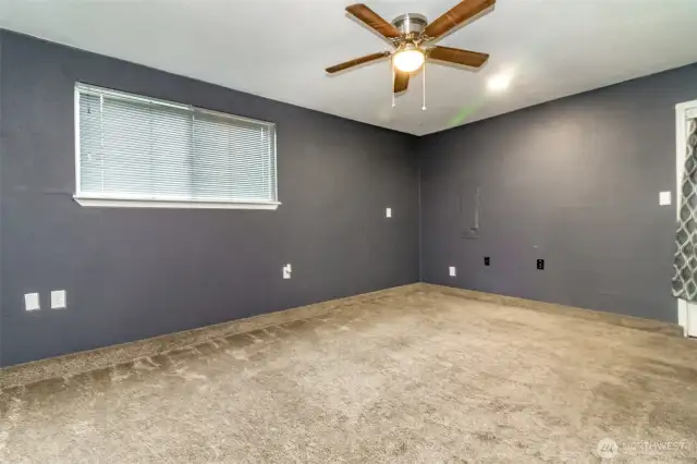 4th bedroom.