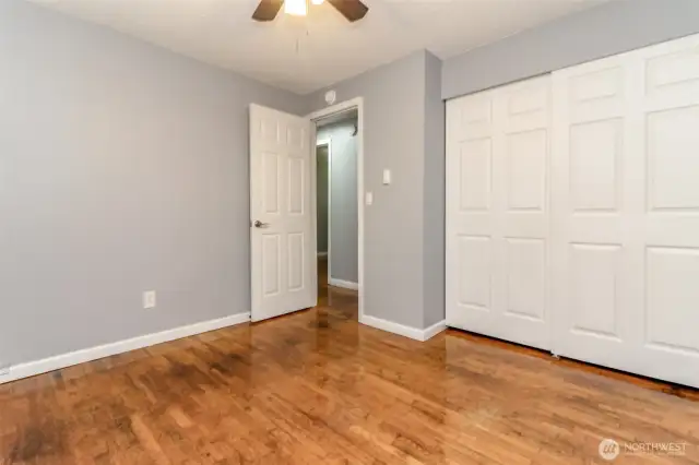 Primary bedroom, ceiling fan for cooling in the summer!