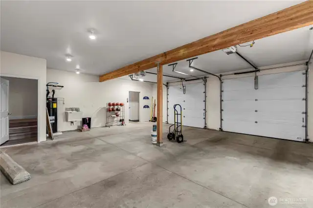 Detached garage