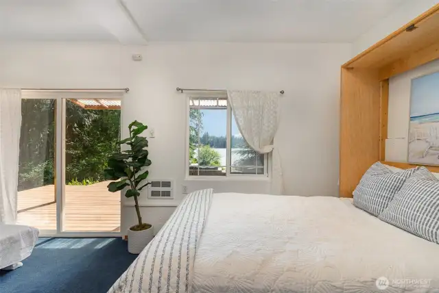 Wake up to lake views!