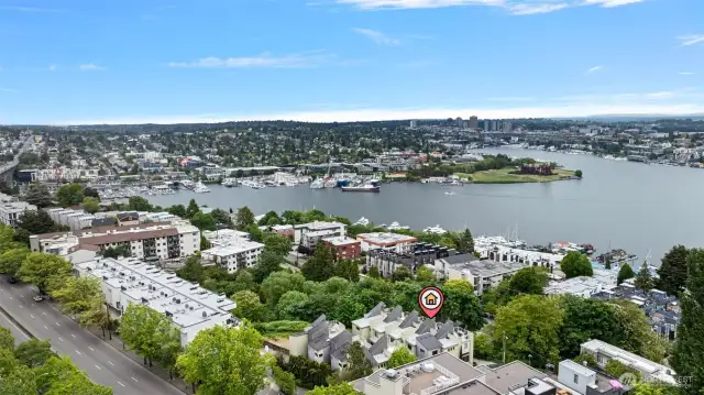 Close to Gas Works Park & vibrant South