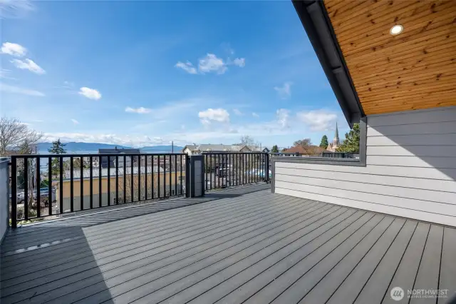 Top Floor Patio