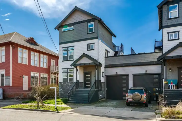 Additional driveway parkings