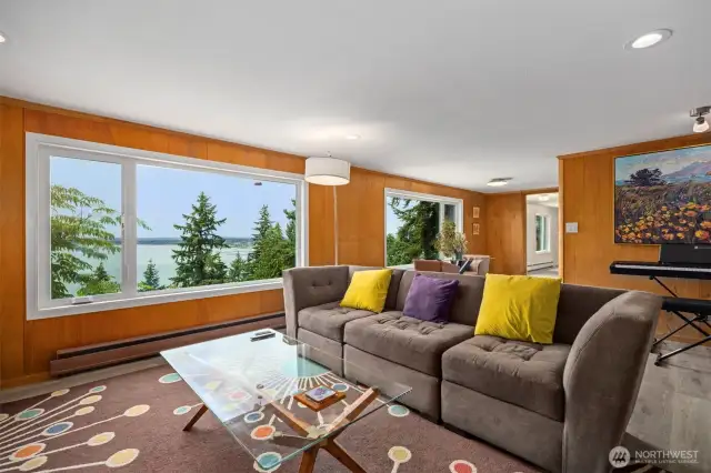 The MIL suite on the lower level has private exterior access.