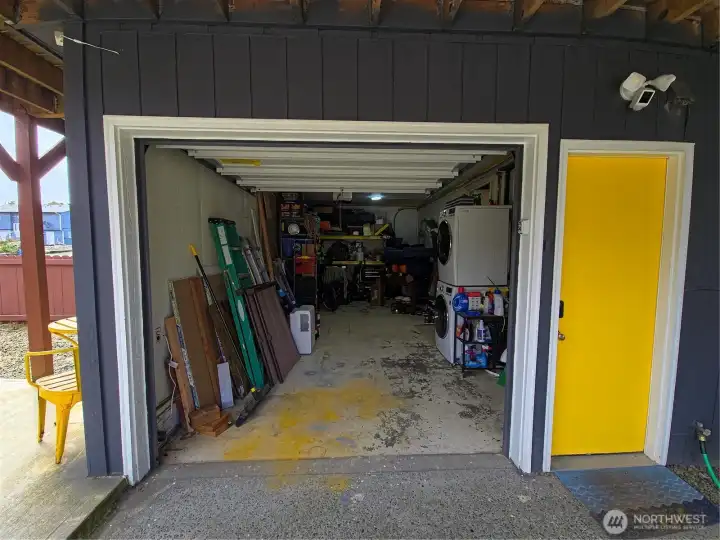 Single car garage