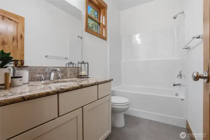 Junior Ensuite