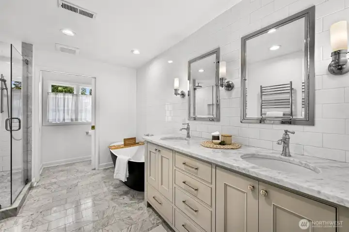 Primary Suite Full Bathroom