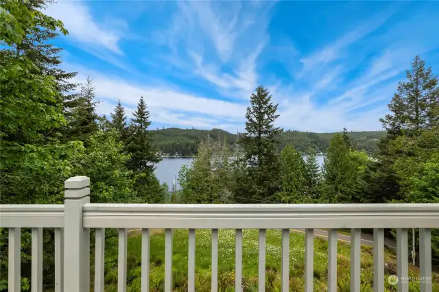 Covered Deck with Summit Lake View