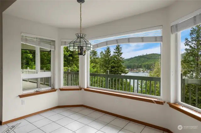 Breakfast Nook on main level.