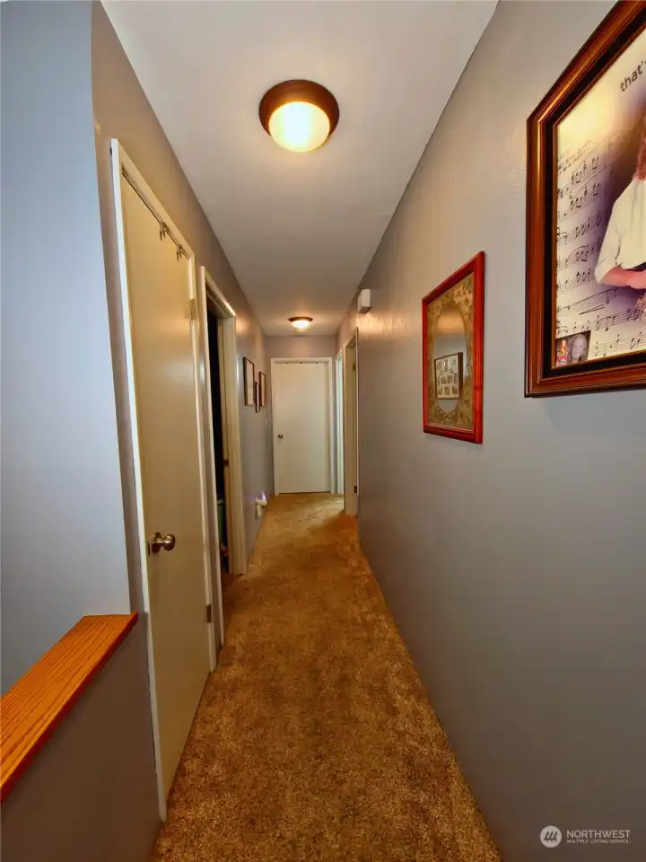 upper hallway upper hallway
