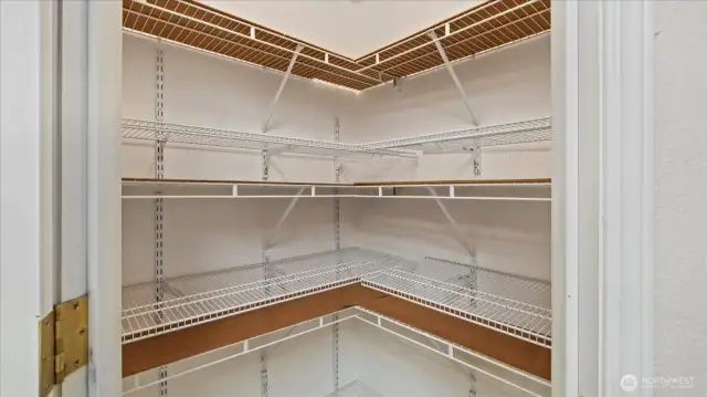 Walk-in Pantry