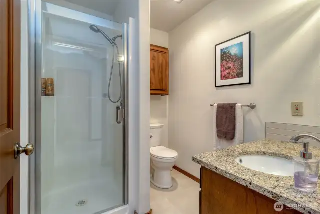 2nd Floor Bath