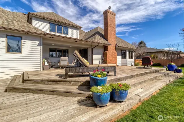 Back Multi-Level Deck
