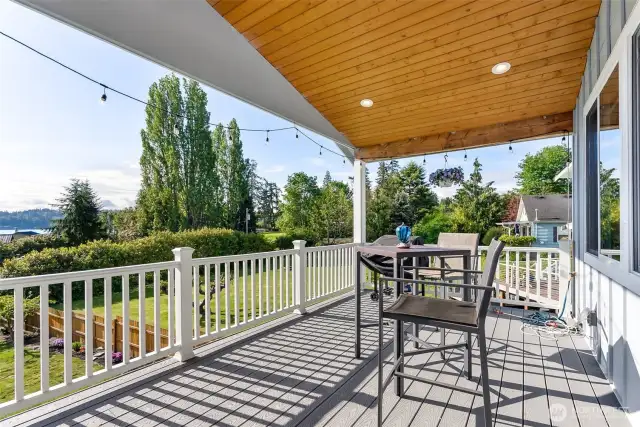Back deck upper level porch