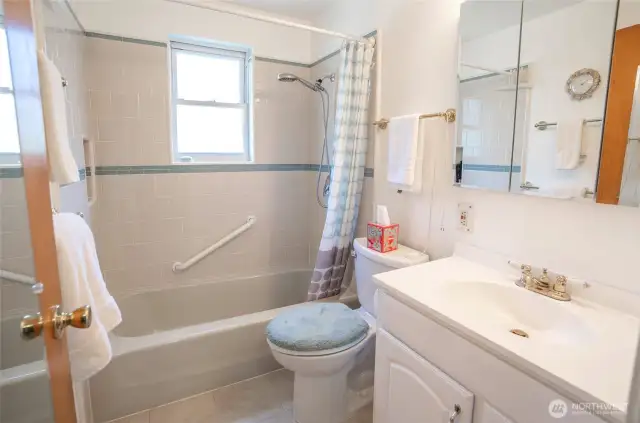 The full bathroom is both functional and thoughtfully designed for everyday comfort.