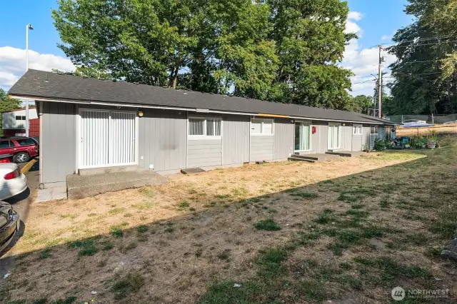 Rear of Building 1521 (corner lot)