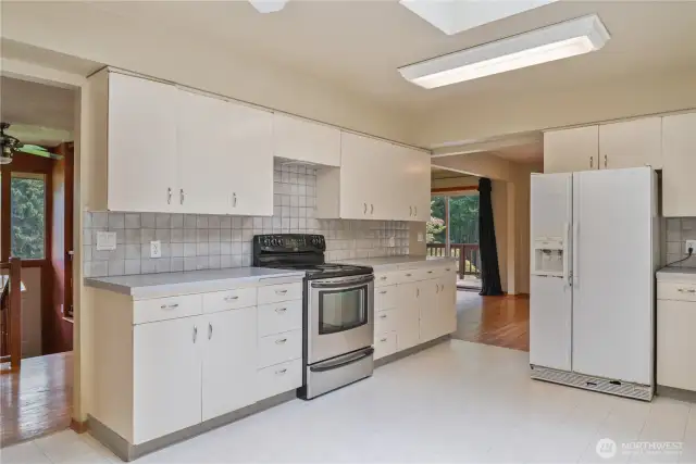 Spacious kitchen