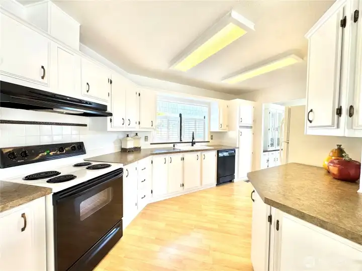 Plenty of storage with a full pantry