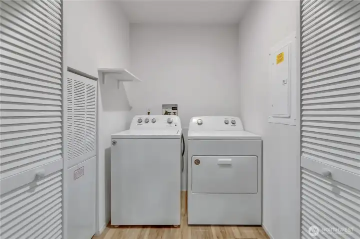 Laundry closet, washer dryer negotiable
