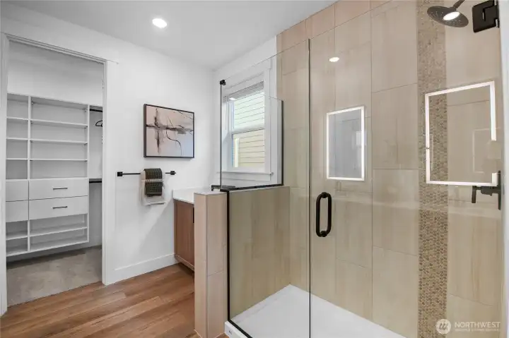 For demonstration purposes only - features may vary