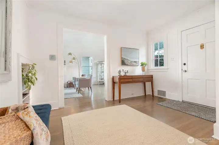 Spacious foyer in the center of the home