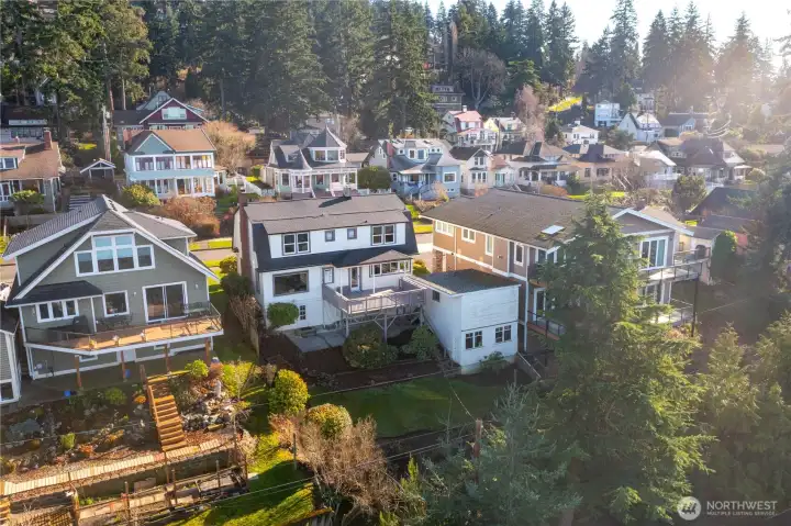 A glimpse at the South Hill Neighborhood