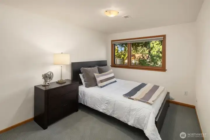 Second downstairs bedroom.