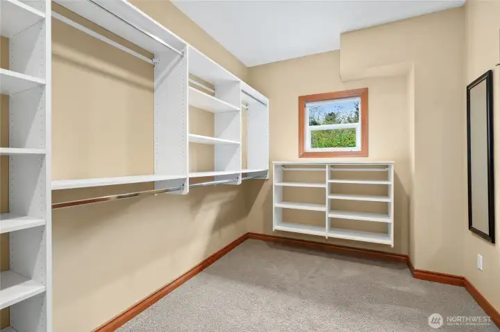 Bring your celebrity wardrobe. There's plenty of room for everything, without a purge!