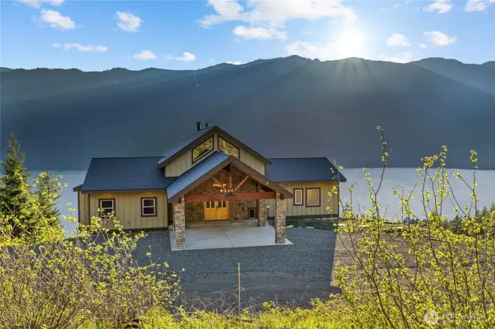 This home offers stunning views, excellent craftsman ship & fully furnished. You also have privacy which makes this home absolutely perfect.