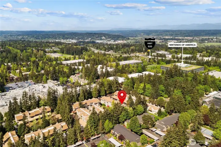 Super easy and fast access to freeway. Super easy and fast access to freeway.