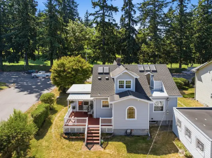 Timeless architectural charm, exceptional craftsmanship, & a rare 10,890 SF level corner lot with alley access that is zoned UR4 Timeless architectural charm, exceptional craftsmanship, & a rare 10,890 SF level corner lot with alley access that is zoned UR4