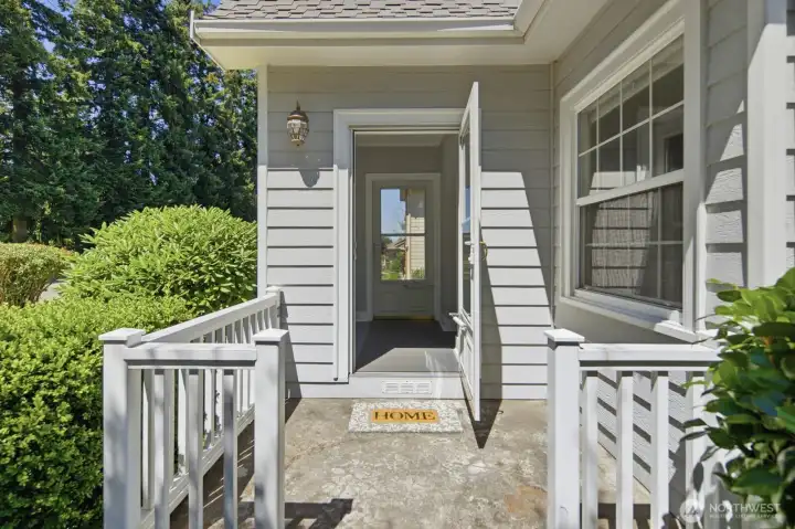 Two-sided entry into home's original vestibule Two-sided entry into home's original vestibule