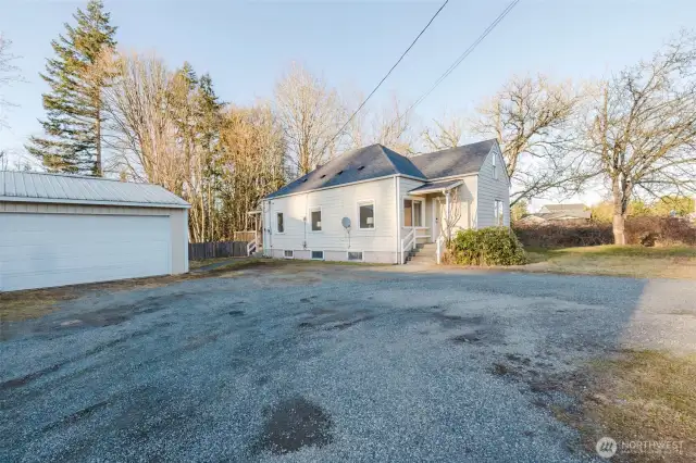 Detached 2 car garage