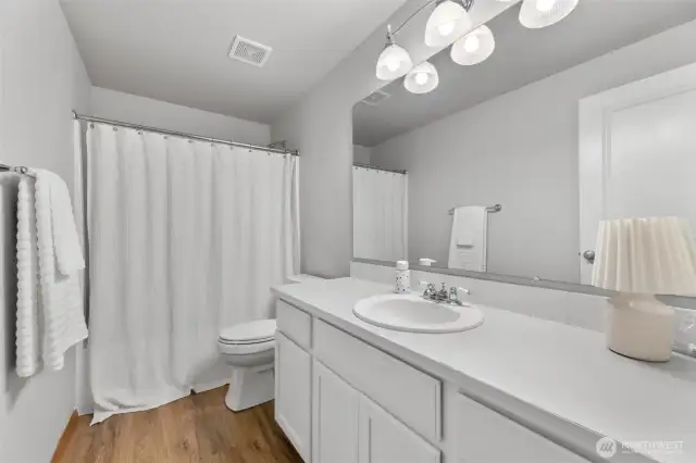 Full Bathroom Upstairs