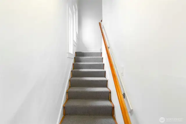 Upper level unit- has its own door on the porch that opens onto the stairs.