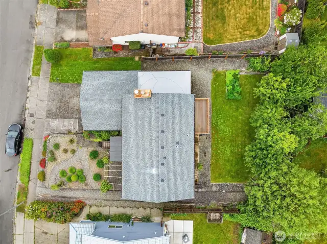 Ideal large level lot.