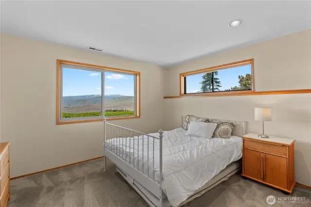 Additional bedroom