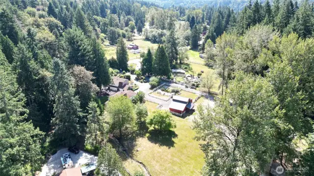 Neighborhood below property