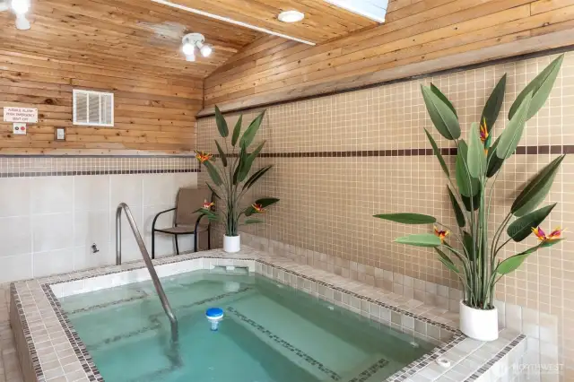 Unwind and soak in wellness benefits in the Glen Acres spa. Your body will love you for indulging in the health perks of this hot tub!